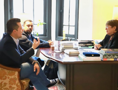 Alcalde Boris Chamorro se reunió con expresidenta Bachelet en Santiago
